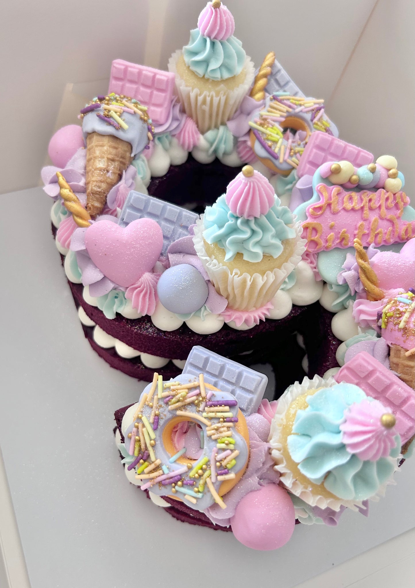 Sweet Treats Single Number Cake